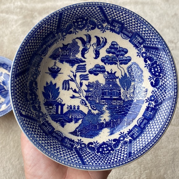 *sold*Vintage Blue China - Picture 2 of 7